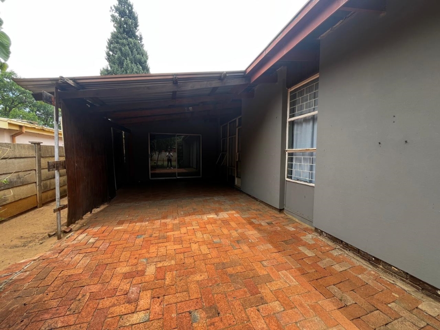 10 Bedroom Property for Sale in Brandwag Free State